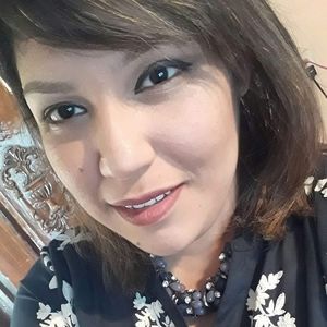 Meet your Posher, Karis